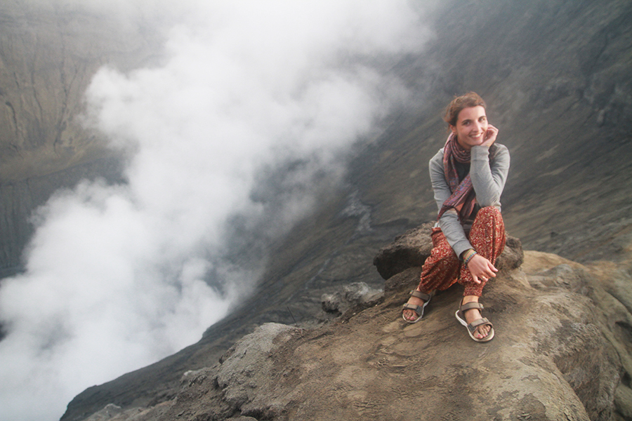 Devant le cratère du Bromo !