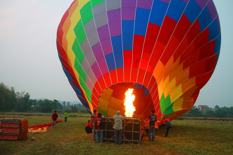 Montgolfière bientôt prête pour le décollage !