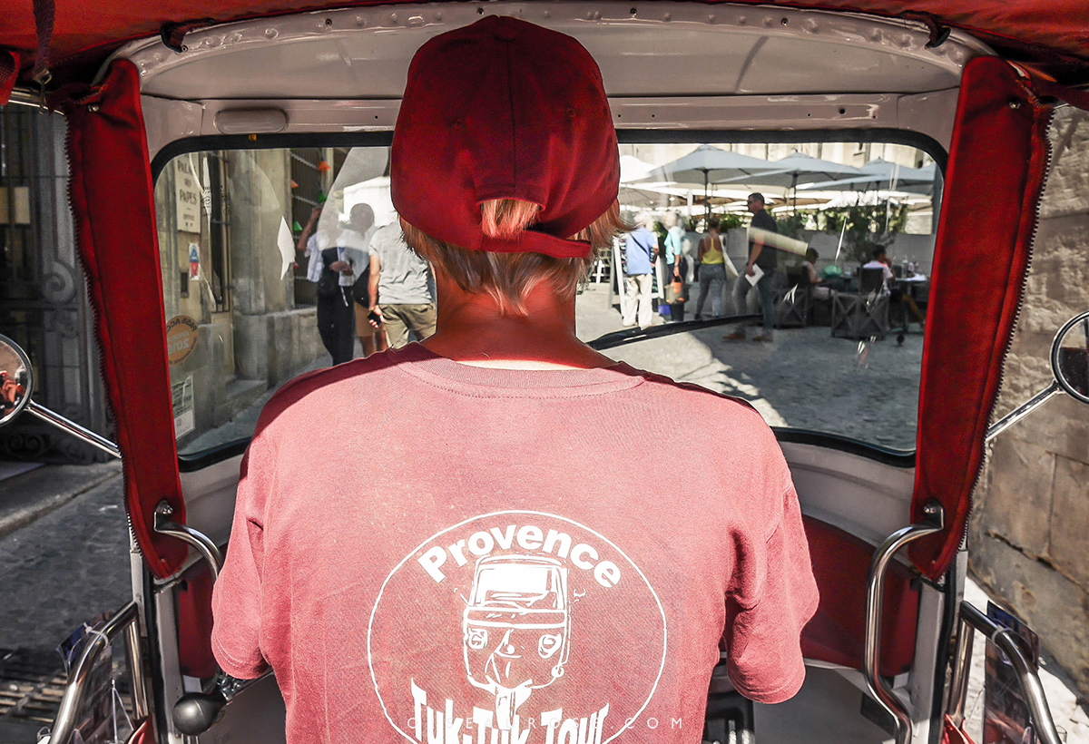balade-tuk-tuk-avignon